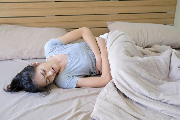 Nữ sinh viên 23 tuổi ân hận vì chiều bạn trai trong kỳ đèn đỏ