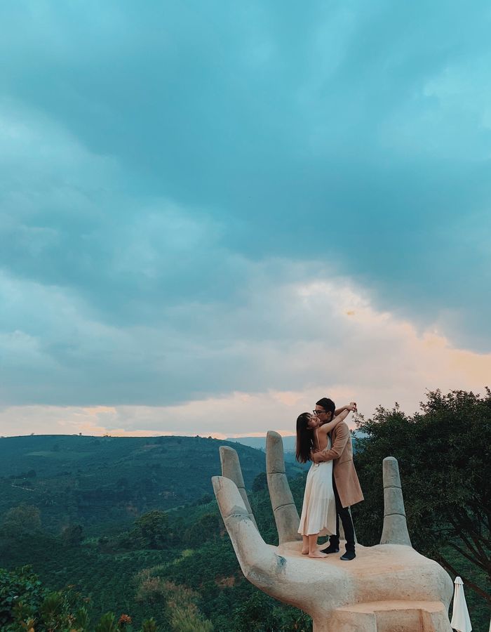 Tizi Đích Lép khoe ảnh vivu Đà Lạt cực ngọt ngào gây sốt khán giả