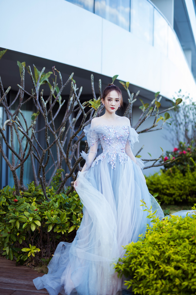 Trần Kiều Ân bị chê diện mạo như bà thím sau khi tìm thấy tình yêu mới