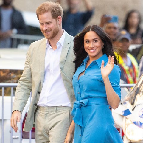 Trước khi rời Hoàng gia, Meghan Markle nhiều lần mặc đồ sai quy tắc