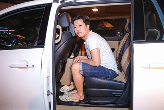Trường Giang khoe cơ ngơi rộng như sân vận động hàng nghìn mét vuông