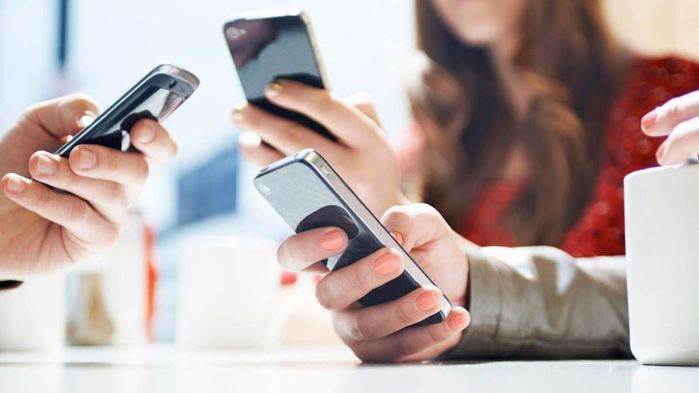 Tiến sĩ Mirary: Dùng smartphone quá nhiều làm tăng nguy cơ béo phì