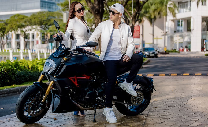 Sao Việt sau sinh: Kim Cương nóng bỏng, Lê Phương mũm mĩm đáng yêu