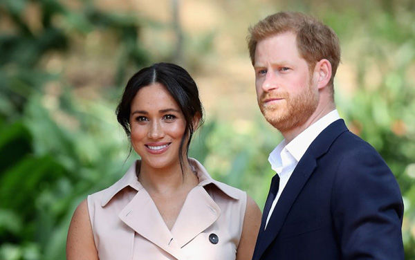Xôn xao nghi vấn vợ chồng Harry - Meghan bị loại khỏi hoàng gia
