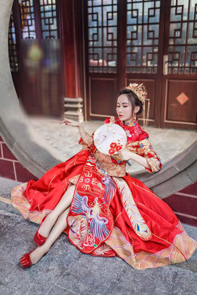 Vợ hai Minh Nhựa khoe ảnh phong cách Trung Hoa làm dân tình hú hồn