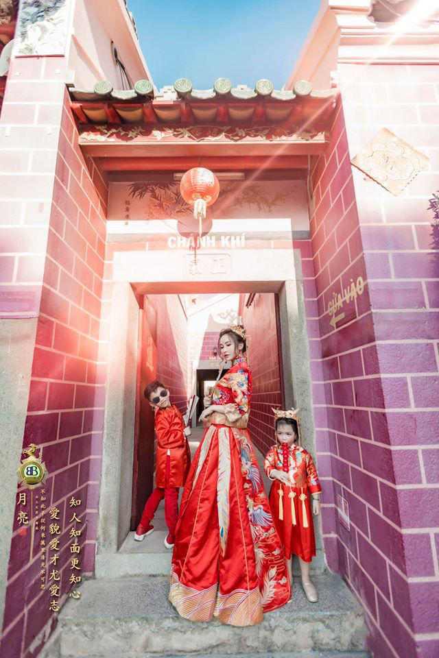 Vợ hai Minh Nhựa khoe ảnh phong cách Trung Hoa làm dân tình hú hồn