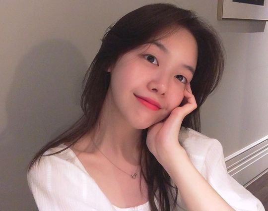 Bằng cấp “lạ đời” của sao Hàn: Yuri là thợ lặn, Minah lái được máy xúc