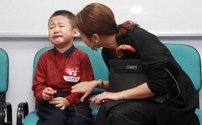Sao dạy con: Ốc Thanh Vân chiều ý con, Thủy Tiên cực nghiêm khắc