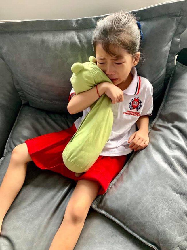 Sao dạy con: Ốc Thanh Vân chiều ý con, Thủy Tiên cực nghiêm khắc