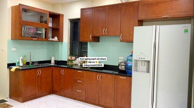 Chiều Quỳnh Anh như Duy Mạnh: Chi tiền tỷ mua giày, túi xách, mỹ phẩm