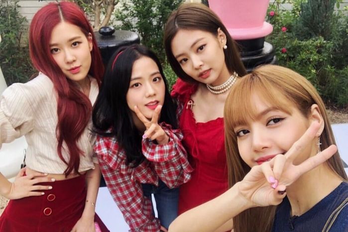 6 nguyên tắc dưỡng da luôn khỏe đẹp của 4 mẩu BLACKPINK: uống đủ nước