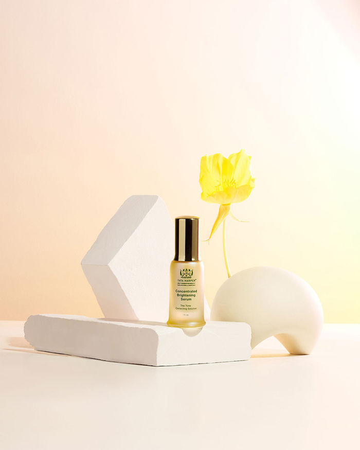 7 loại serum giá từ 200k có công dụng làm da trắng sáng mịn màng