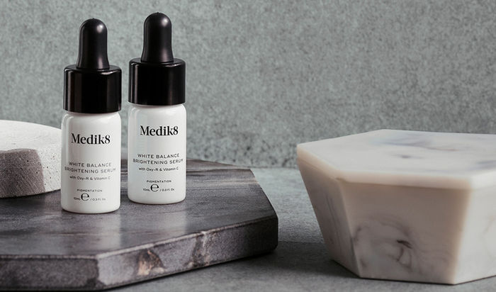 7 loại serum giá từ 200k có công dụng làm da trắng sáng mịn màng
