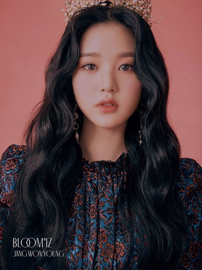 Idol 15 tuổi Jang Won Young gây sốt với gương mặt, thân hình cực phẩm