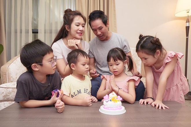 TS Jacqueline Woolley: Trẻ phát triển tốt vì được tổ chức sinh nhật