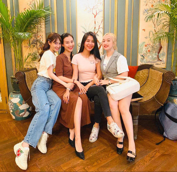 Hội bạn thân Nhã Phương hội ngộ, Trấn Thành tổ chức sinh nhật muộn