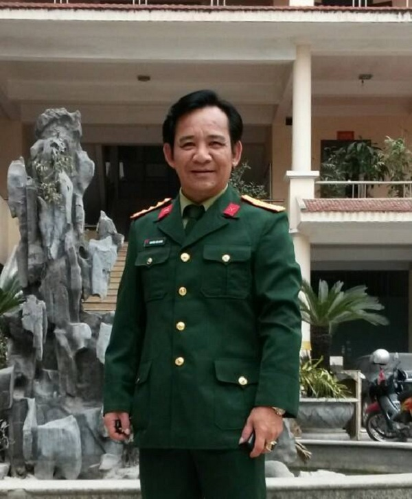 Đời thực giàu có của ông Bá trưởng thôn Quang Tèo