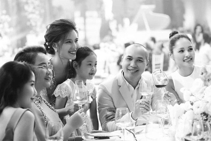 7 đám cưới bí mật của Vbiz: Tóc Tiên, Xuân Lan giấu đến phút chót