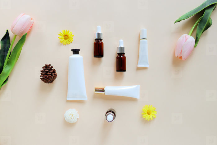 AHA, Niacinamide thuộc Top 5 thành phần dưỡng da được quan tâm nhất