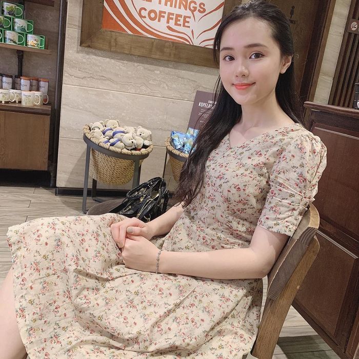 Bà xã Duy Mạnh: Ở nhà xuề xòa bao nhiêu ra đường sành điệu bấy nhiêu
