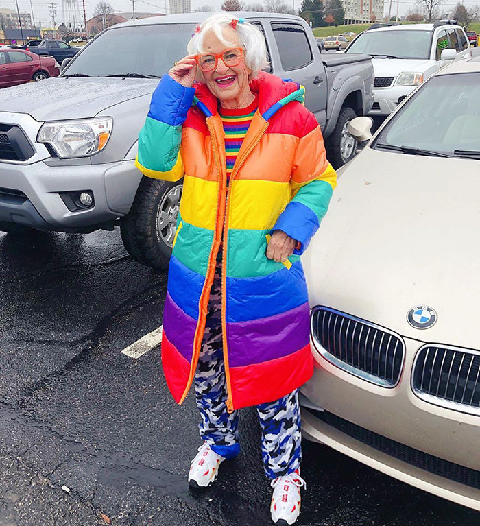 Baddie Winkle: Cụ bà 92 với phong cách chất chơi, trai đẹp vây quanh