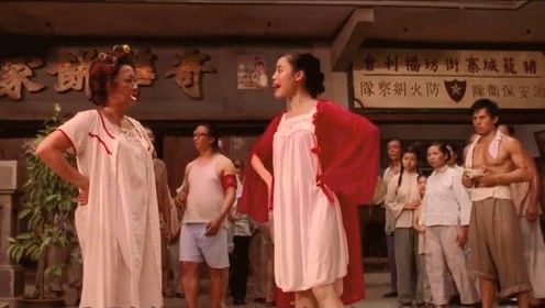 Bạn diễn của Châu Tinh Trì: Vẻ ngoài xấu lạ, vụt sáng nhờ Tinh Gia