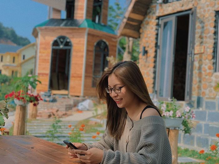 Bạn trai tin đồn của Nhật Lê: Là doanh nhân thành đạt, sở hữu xế khủng