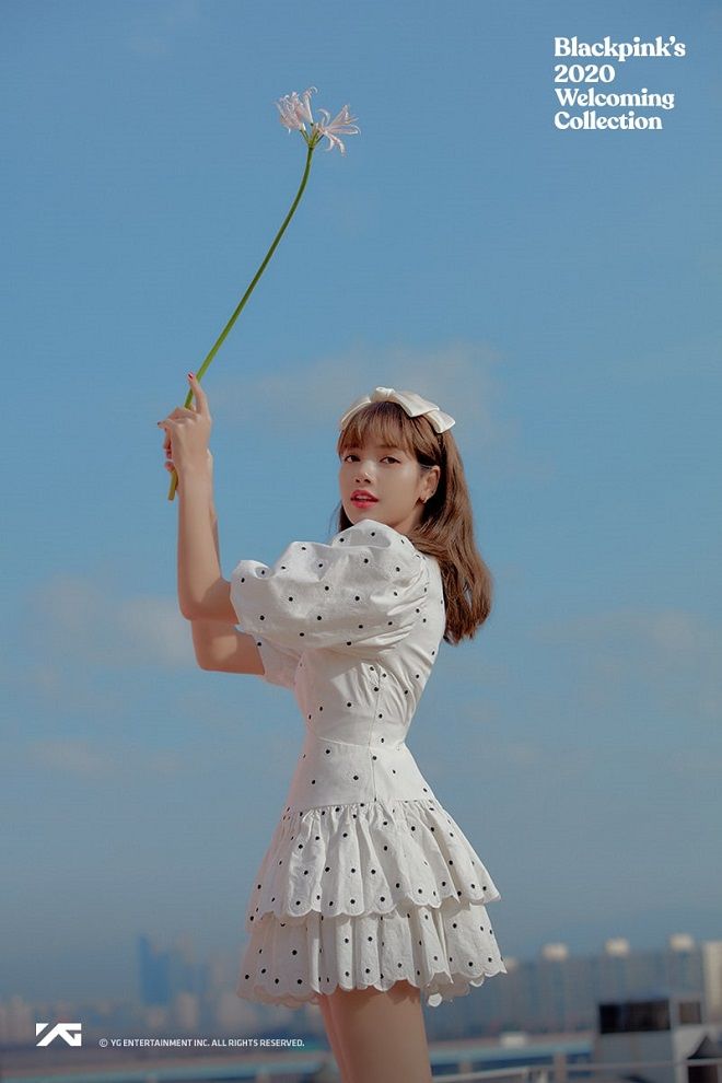 Sao Kpop sủng băng đô, chun cột tóc nơ to: Irene, Lisa đua nhau diện