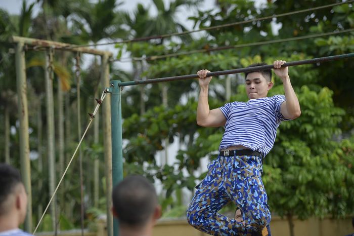 Body Jun Phạm cứ ngày một cuồn cuộn khiến chị em xịt máu mũi