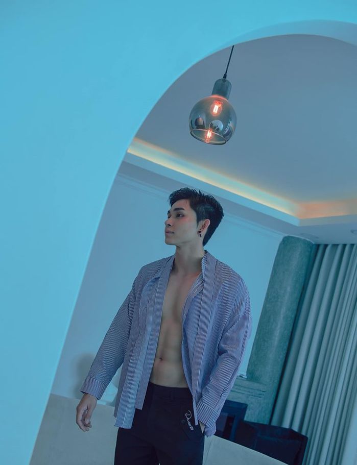 Body Jun Phạm cứ ngày một cuồn cuộn khiến chị em xịt máu mũi