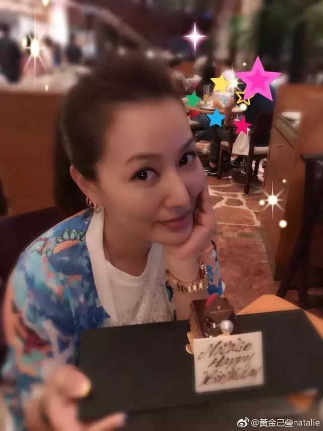 Cam nguyện rời khỏi C-biz vì Cổ Thiên Lạc, Mộng Cô giờ vẫn lẻ bóng