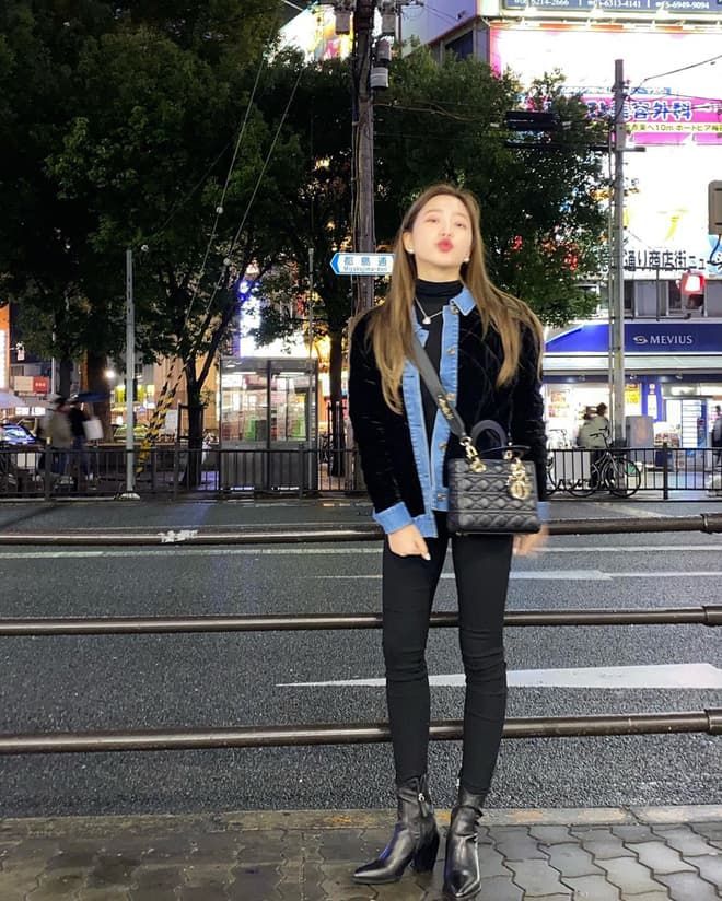 Sao Hàn chân cong diện skinny jeans: Rosé, Yoona đáng khen nhất
