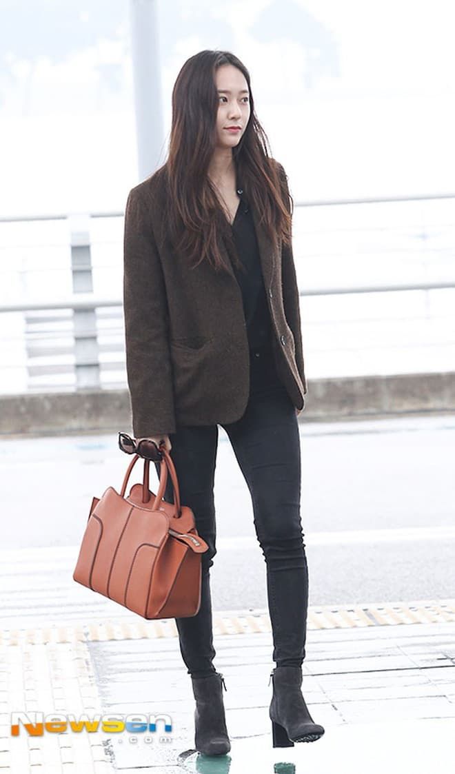 Sao Hàn chân cong diện skinny jeans: Rosé, Yoona đáng khen nhất