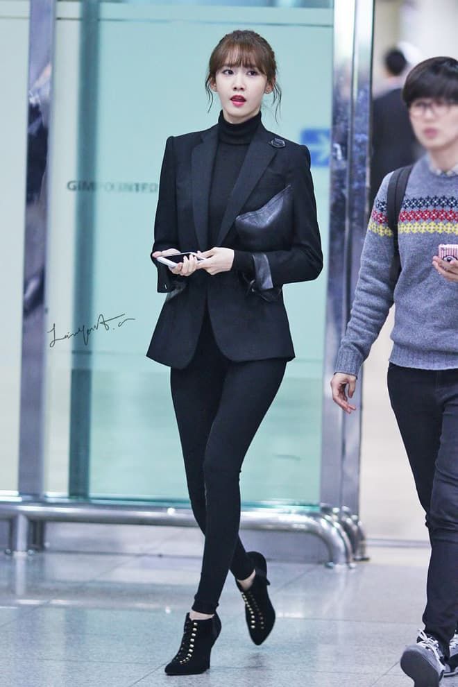 Sao Hàn chân cong diện skinny jeans: Rosé, Yoona đáng khen nhất