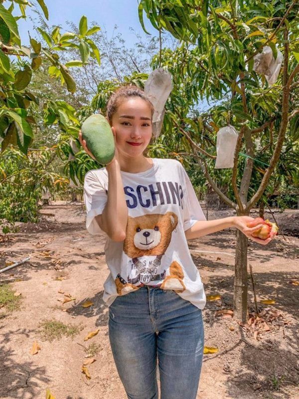 Chán phố thị, Minh Hằng và 3 mỹ nhân Việt về quê trồng rau, nuôi gà