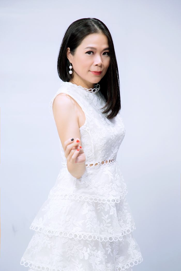 Cho mượn liền 200 tỷ qua điện thoại, Mỹ Lệ đúng là đại gia ngầm Vbiz