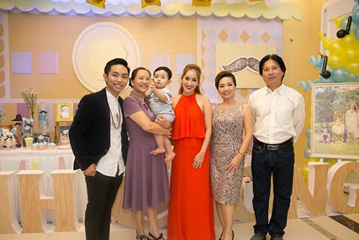 Chuyện làm dâu trong showbiz: Được cưng nhất là ca nương Kiều Anh