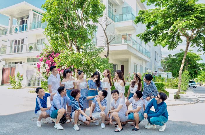 Hội bạn thân check in sống ảo tại Hạ Long và Yên Tử Legacy