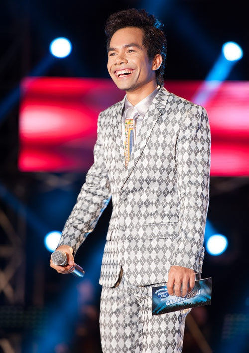 Cuộc sống của dàn Quán quân Vietnam Idol: Ya Suy về quê nuôi gà