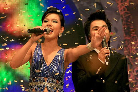 Cuộc sống của dàn Quán quân Vietnam Idol: Ya Suy về quê nuôi gà