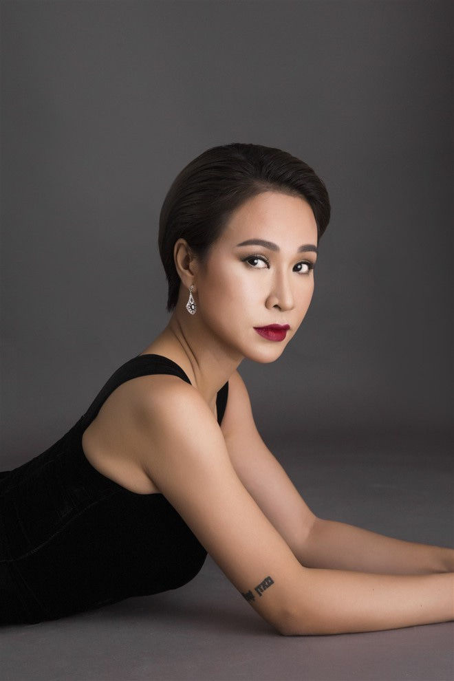 Cuộc sống của dàn Quán quân Vietnam Idol: Ya Suy về quê nuôi gà