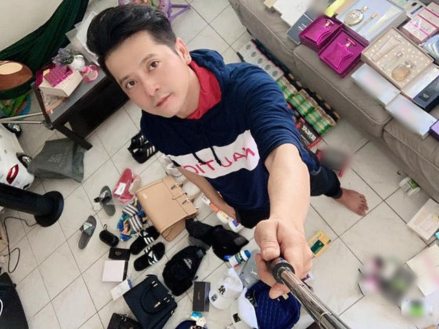 Cuộc sống sao Việt tại Mỹ: Kim Hiền nội trợ, Tóc Tiên trộm tiền bà nội