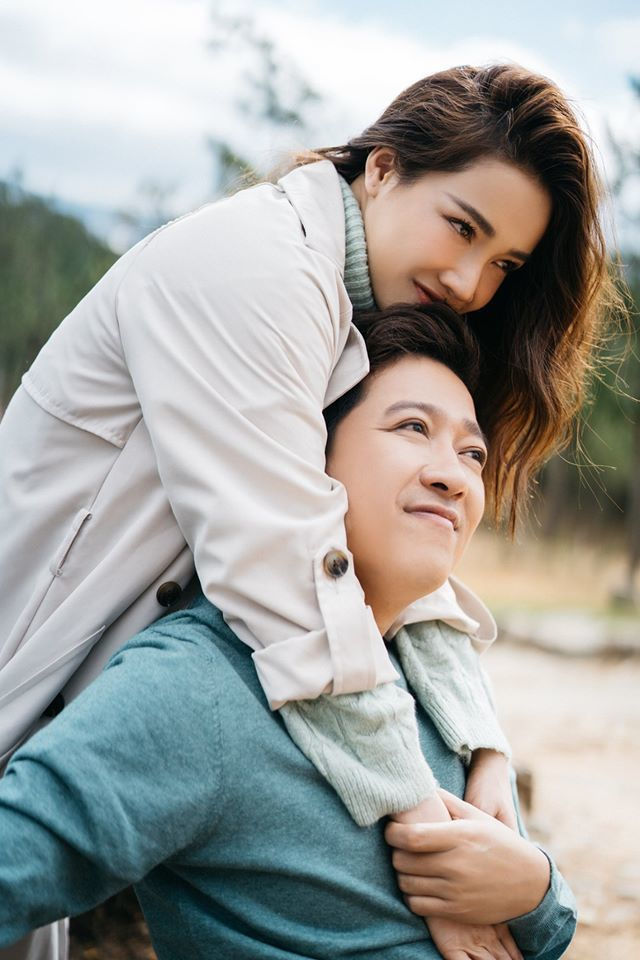 Cười chảy nước mắt với câu chuyện sao Việt phát tiền cho chồng
