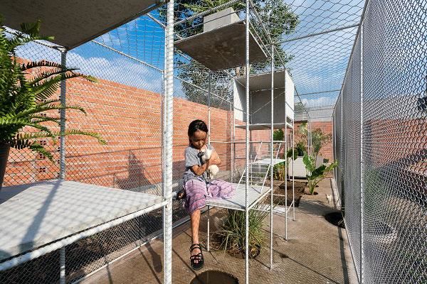 Chuồng gà độc đáo ở Việt Nam được lên báo Mỹ