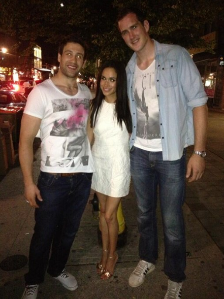 Đầu năm đã kém suôn sẻ: Harry thua kiện, Meghan lộ ảnh ăn chơi