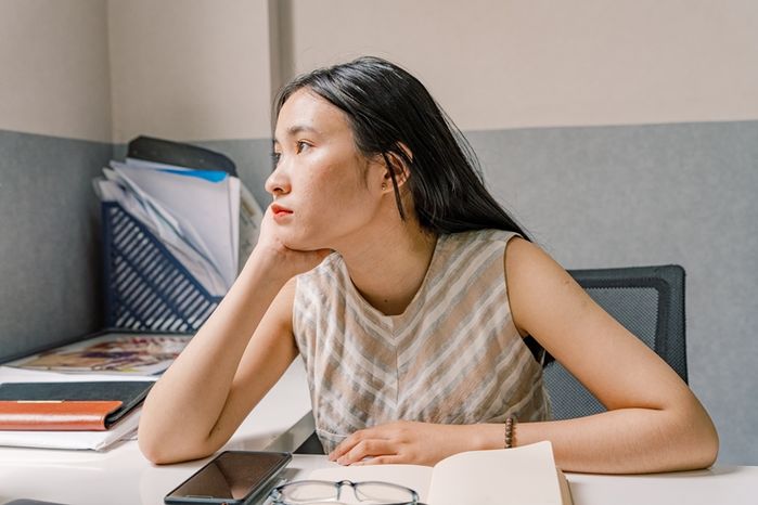 ĐH California: Nói xấu đồng nghiệp khiến công việc giảm năng suất