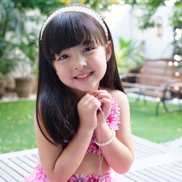 Bé Zia - con gái mỹ nhân Marian chiếm spotlight vì quá xinh đẹp