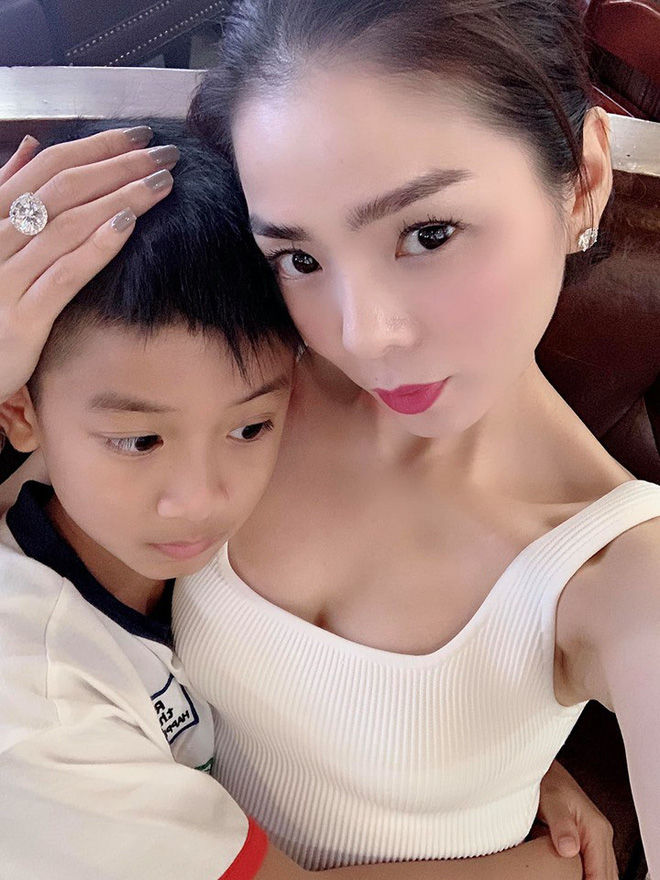Lệ Quyên muốn tặng túi cho con dâu khi nghe con trai tâm sự về bạn gái