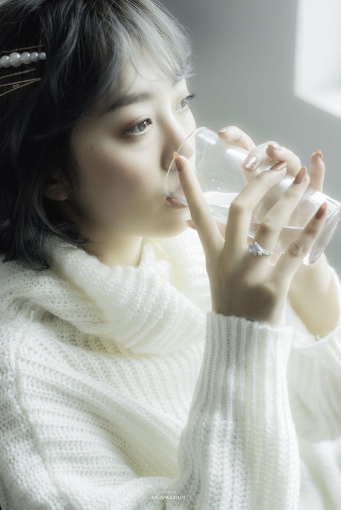 GS. Jiang Jiang: Chờ khát mới uống có thể khiến cơ thể thiếu nước
