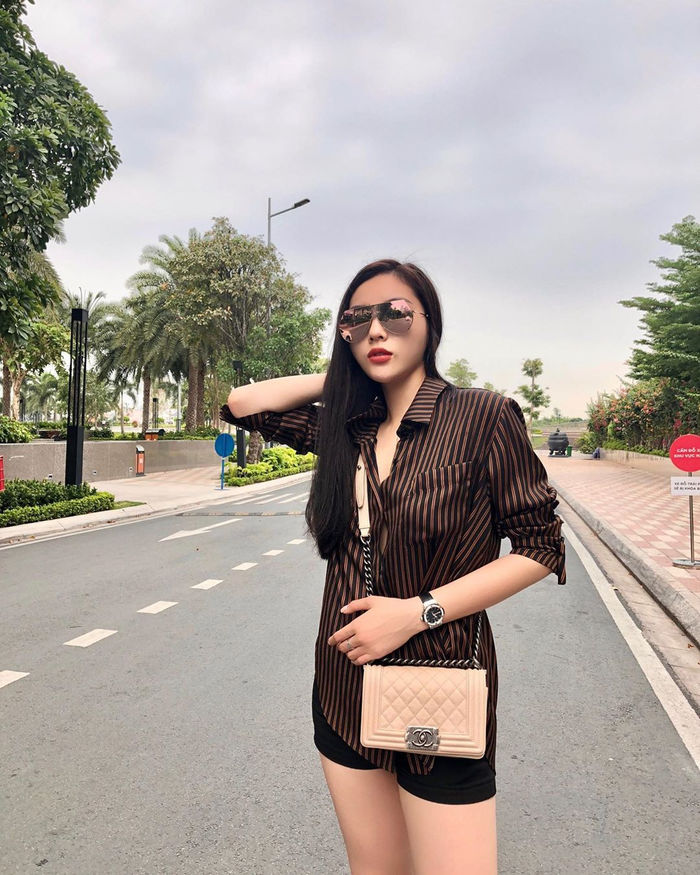 Hari Won mừng sinh nhật ông xã, Sơn Tùng khoe ảnh lộ hình xăm